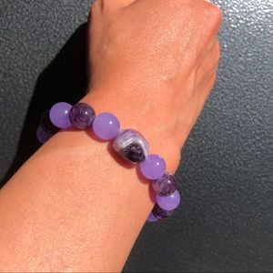 Amethyst free size bracelet which Silver.